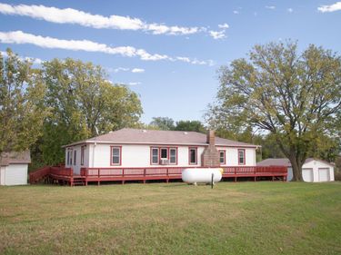 1703 209TH Street, SHENANDOAH, IA 51601