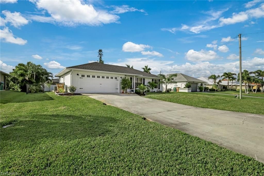 1828 SW 47th St , Cape Coral, FL 33914 Photo