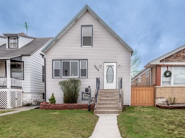 3024 East Avenue , Berwyn, IL 60402