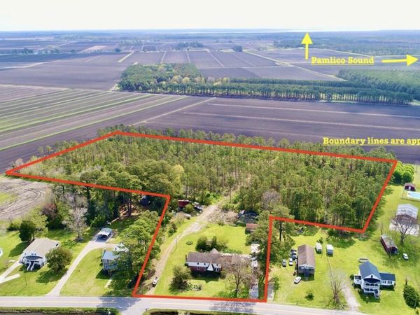 264 Main Street , Swanquarter, NC 27885