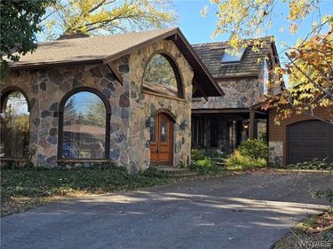 7132 Taylor Road, Hamburg, NY 14075