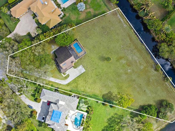 8090 Native Dancer Road E, Palm Beach Gardens, FL 33418