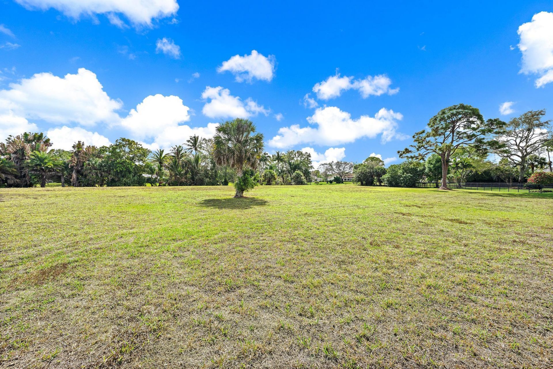 8090 Native Dancer Road E, Palm Beach Gardens, FL 33418 Photo