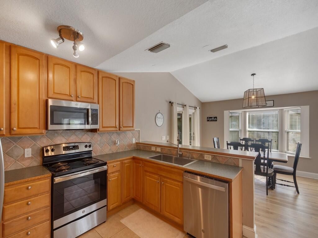 3446 1st Street, Vero Beach, FL 32968 Photo