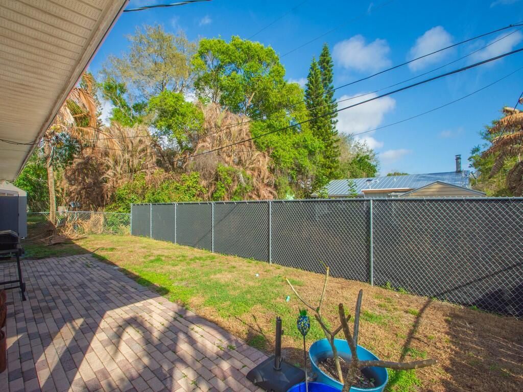 3446 1st Street, Vero Beach, FL 32968 Photo