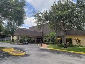 301 Cambridge Road, Unit 301, Hollywood, FL 33024 Photo