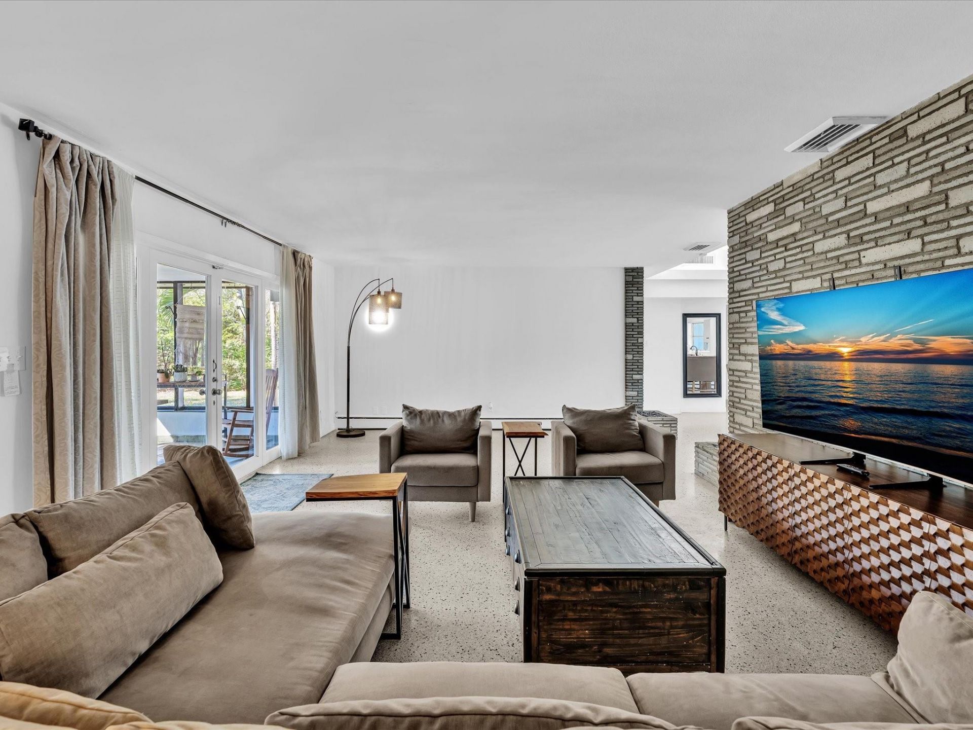 1619 SE 4th Street, Fort Lauderdale, FL 33301 Photo