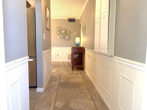 68 Royal Oak Ct, Unit 107, Vero Beach, FL 32962