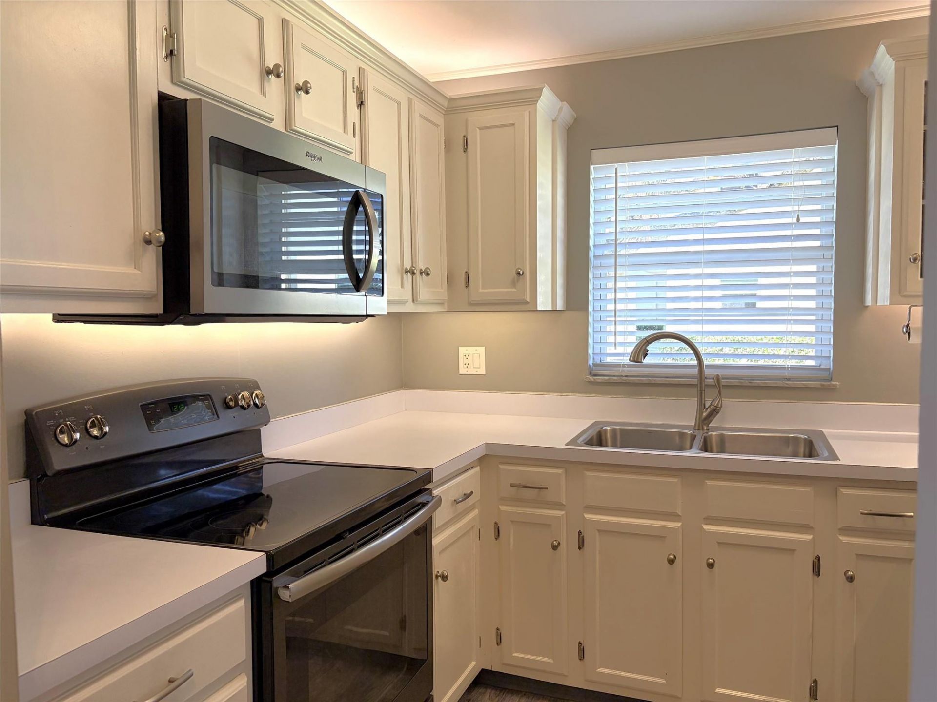 68 Royal Oak Court, Unit 107, Vero Beach, FL 32962 Photo