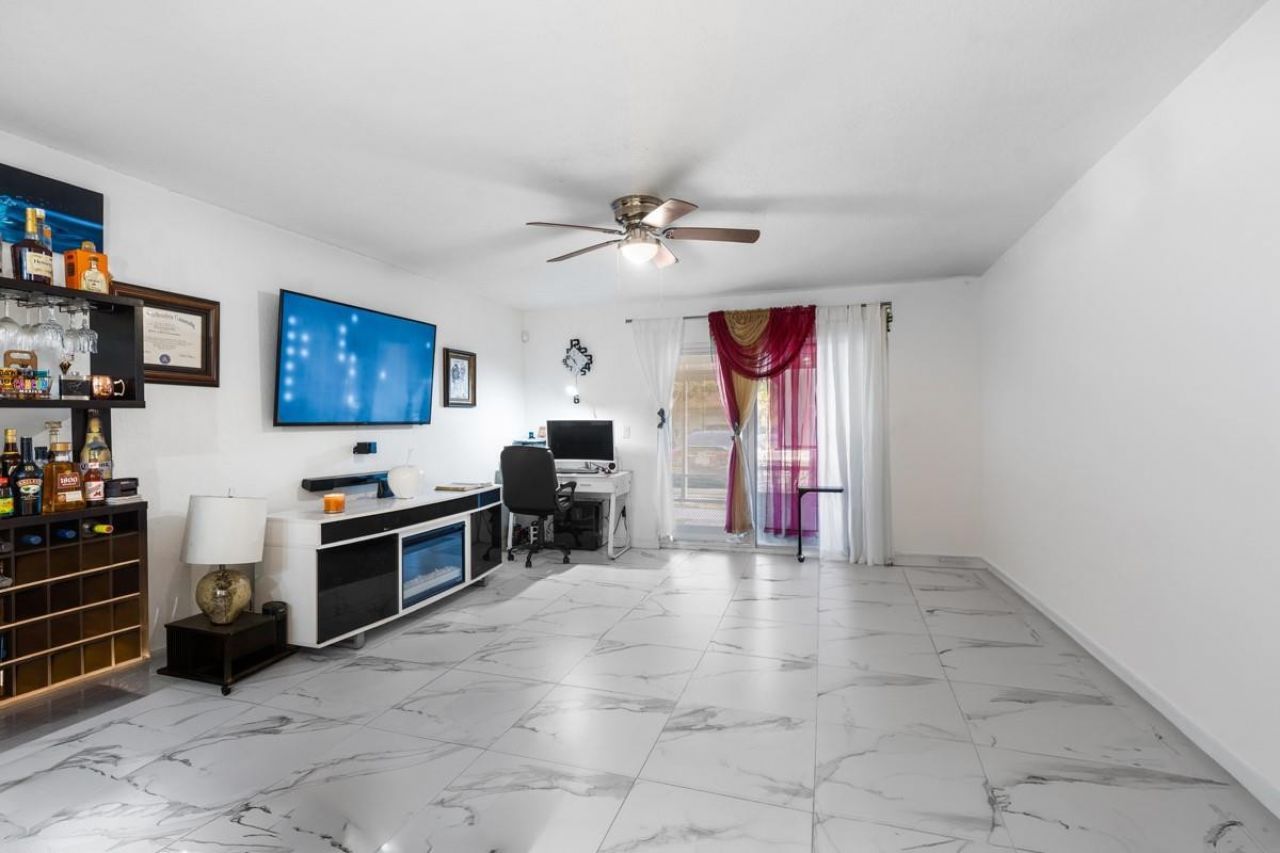10762 La Placida Drive, Unit 7-107, Coral Springs, FL 33065 Photo
