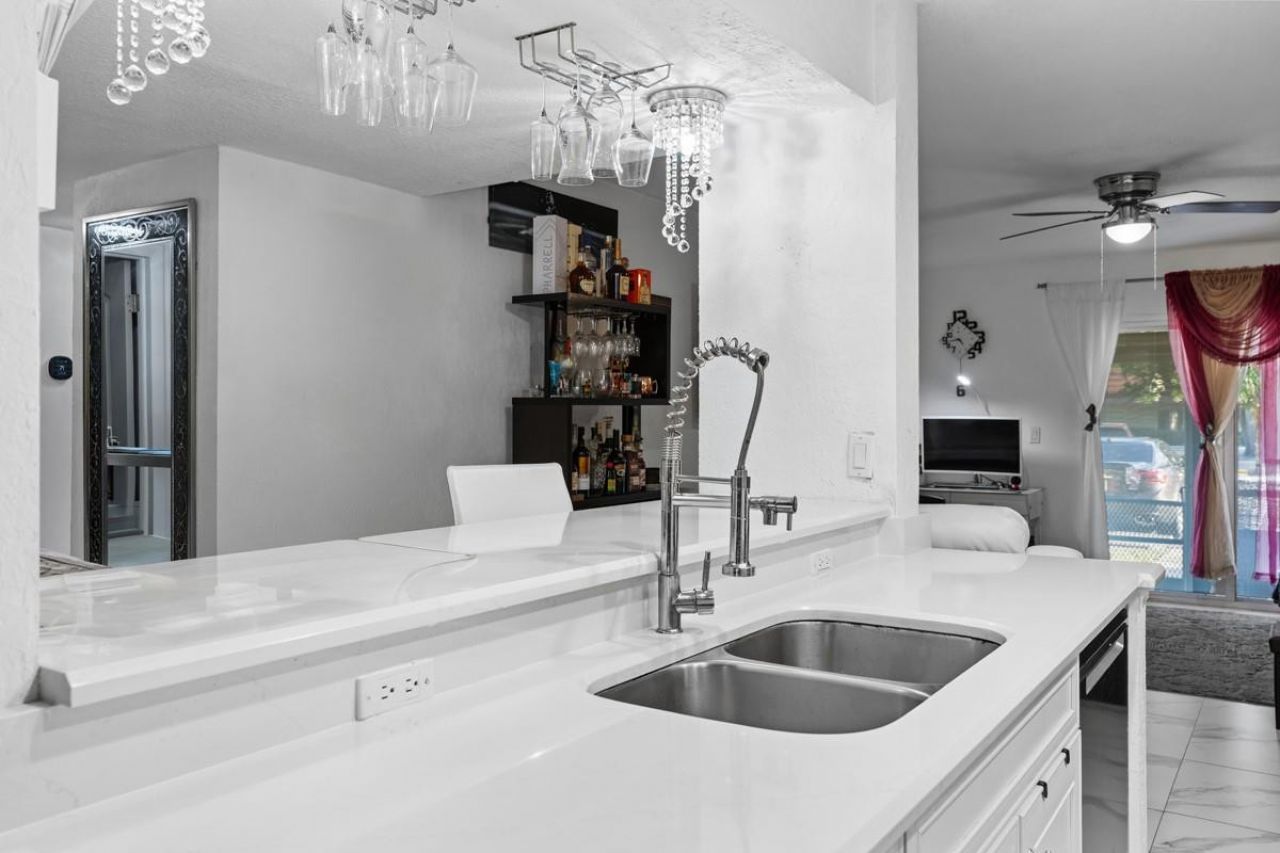 10762 La Placida Drive, Unit 7-107, Coral Springs, FL 33065 Photo