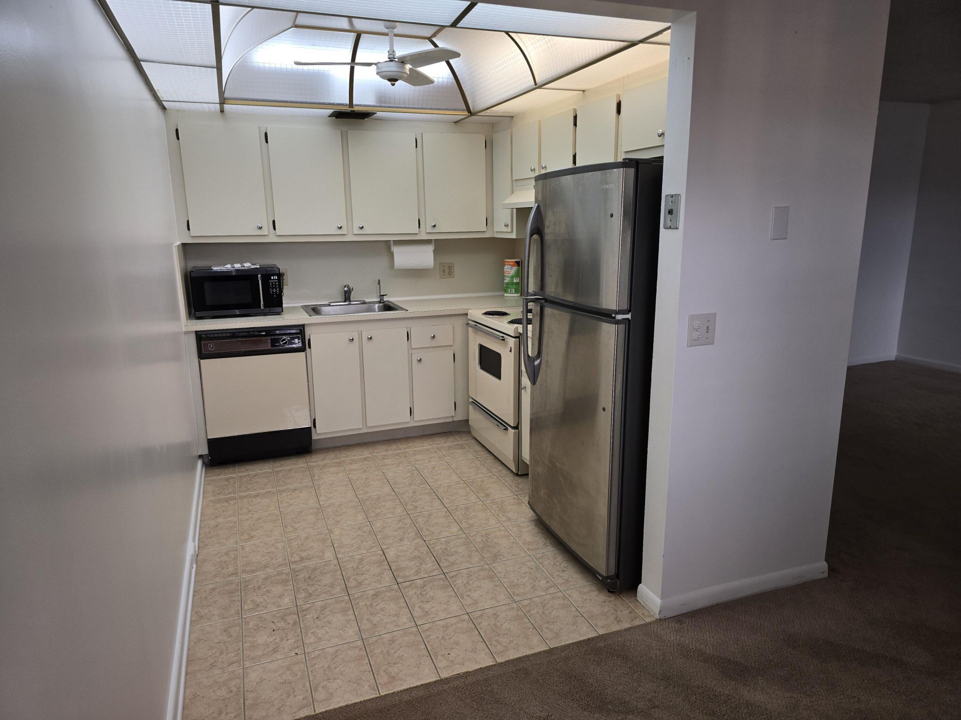 551 SW 135 Avenue, Unit 216b, Pembroke Pines, FL 33027 Photo