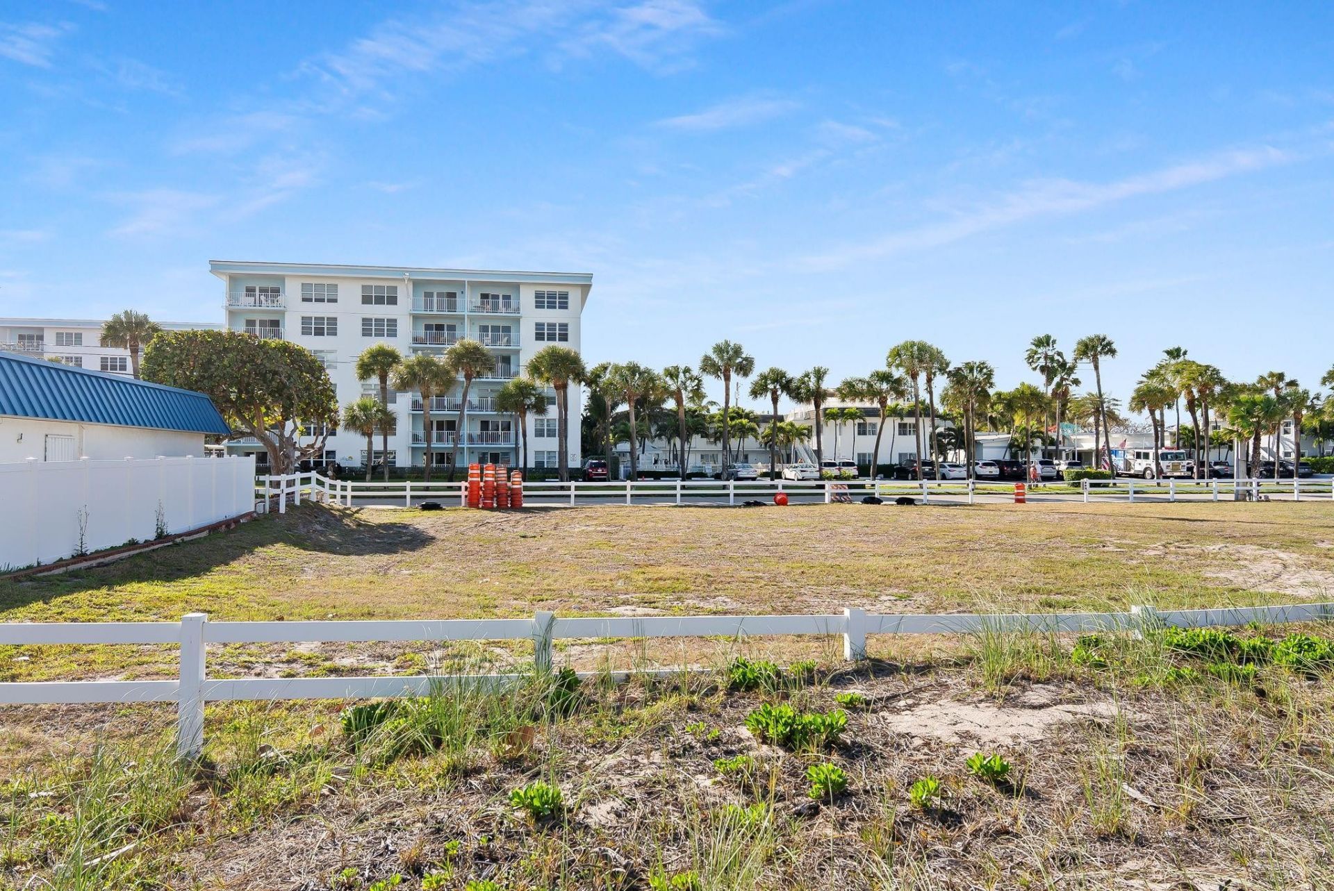 4546-4560 El Mar Drive, Lauderdale by the Sea, FL 33308 Photo