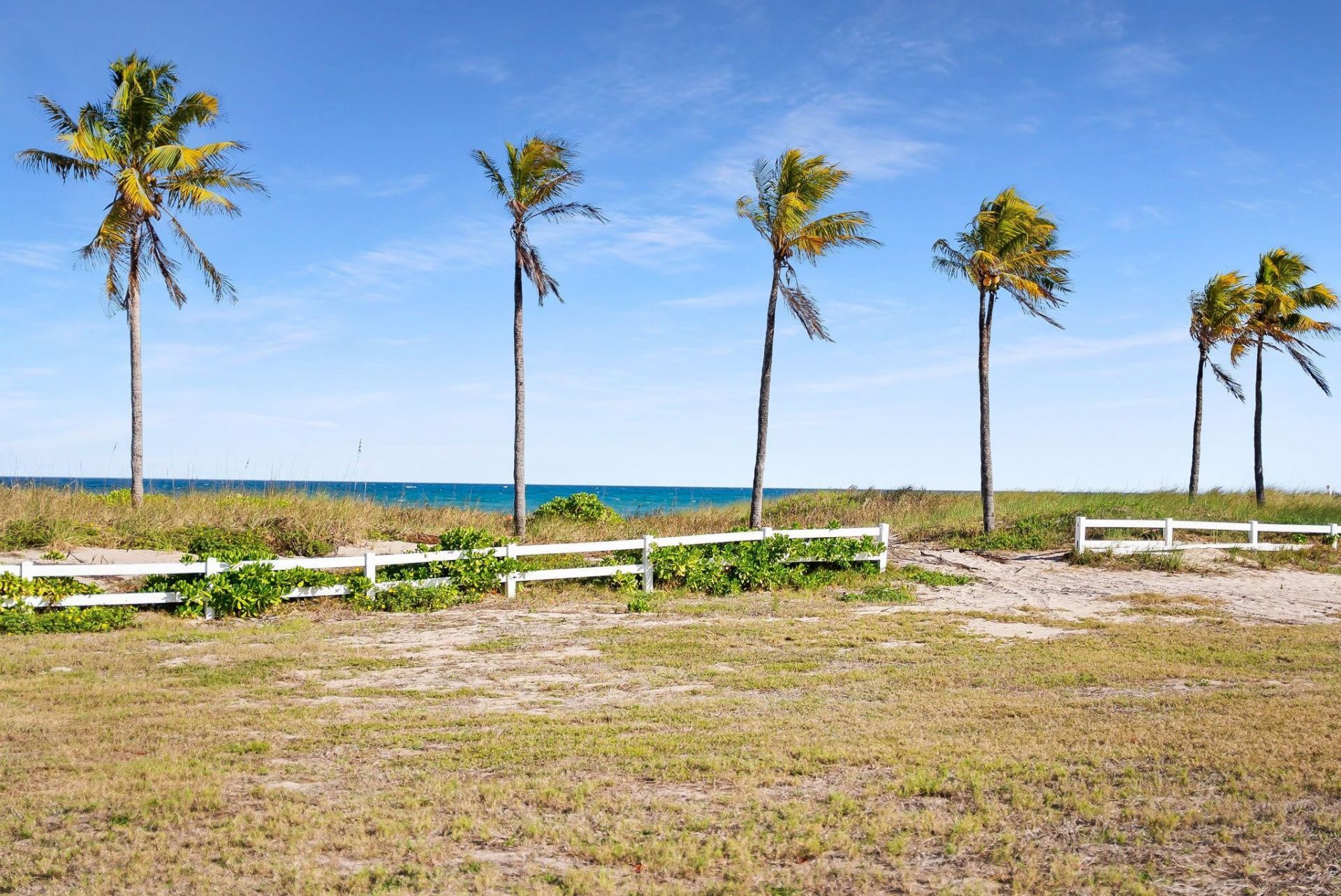 4546-4560 El Mar Drive, Lauderdale by the Sea, FL 33308 Photo