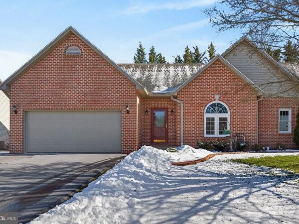 24 HICKORY STREET, PALMYRA, PA 17078