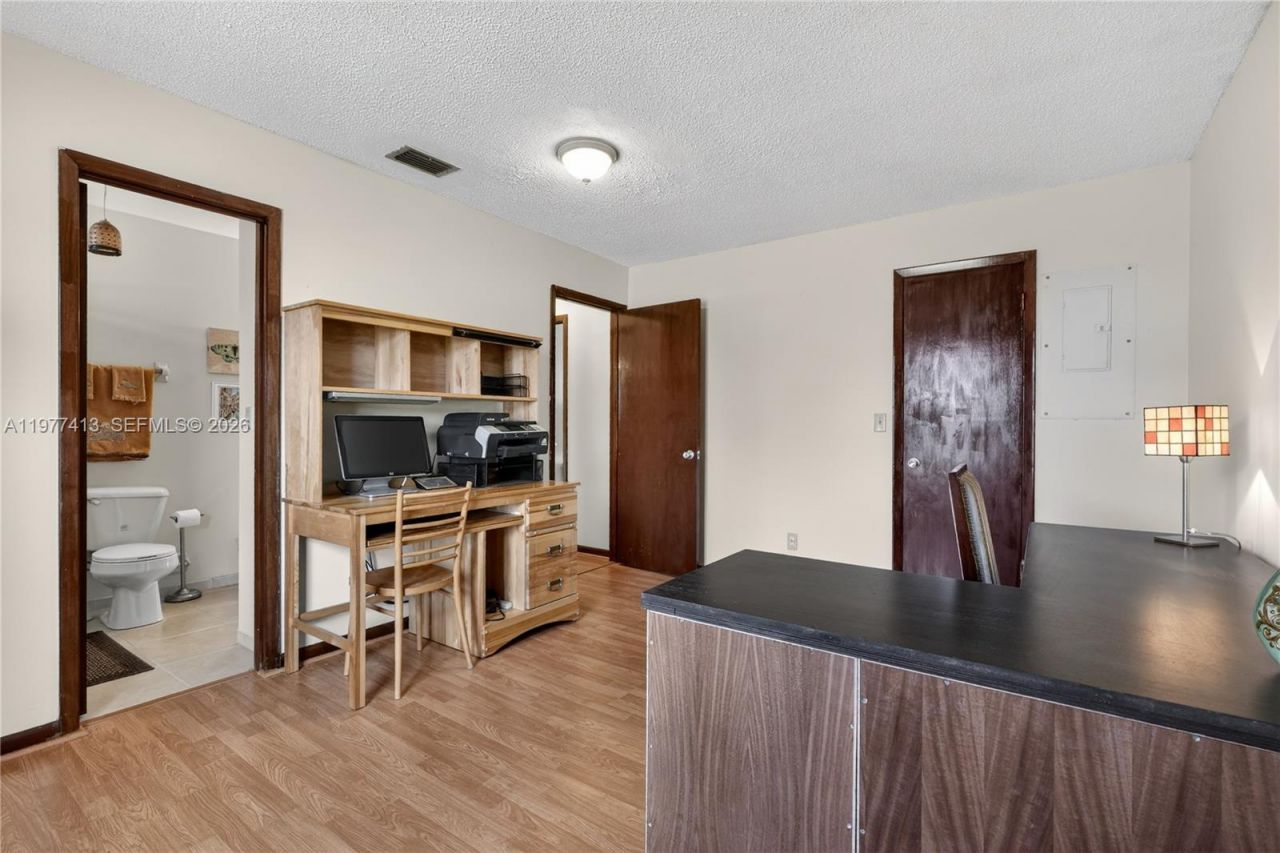 281 NE Greenbrier Ave, Port Saint Lucie, FL 34983 Photo