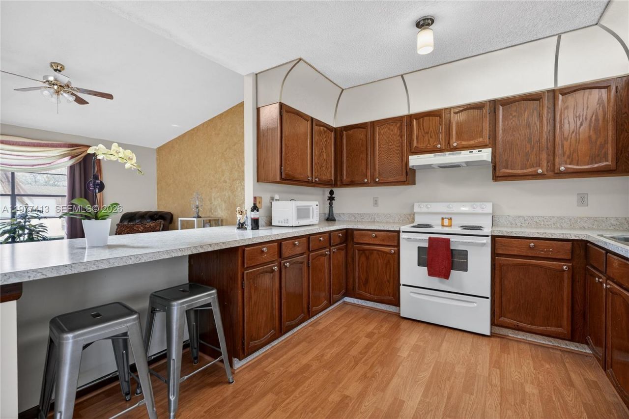 281 NE Greenbrier Ave, Port Saint Lucie, FL 34983 Photo