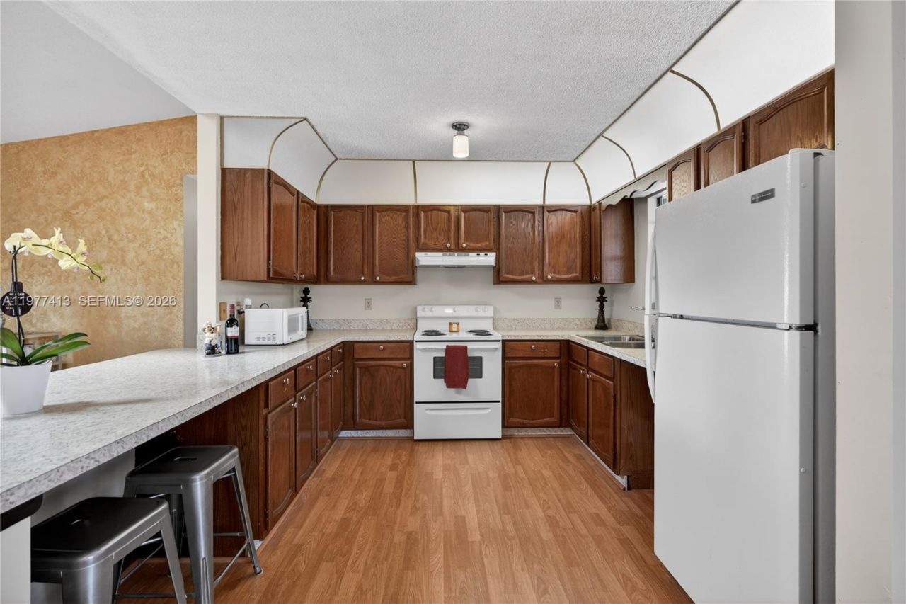 281 NE Greenbrier Ave, Port Saint Lucie, FL 34983 Photo