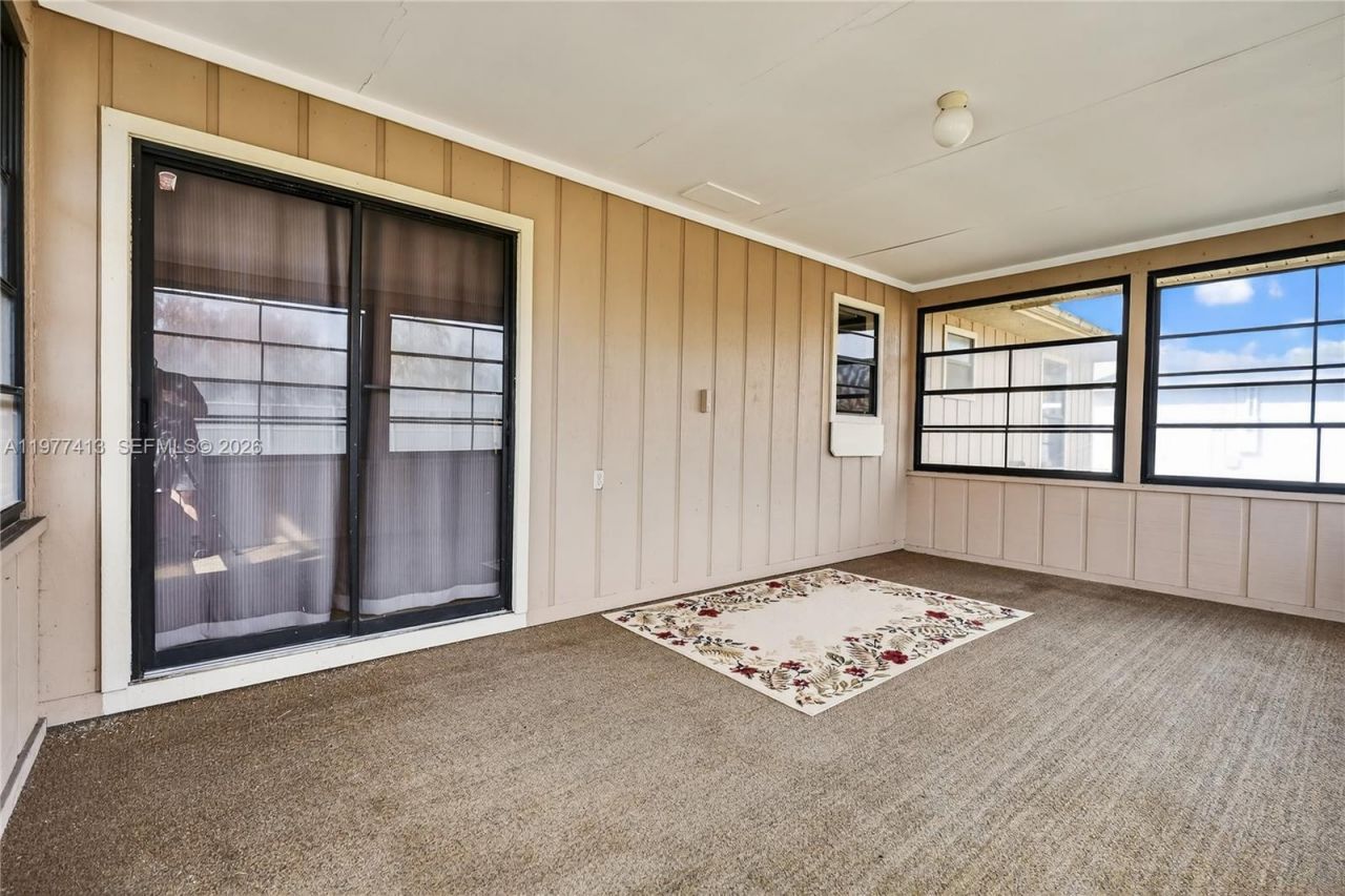 281 NE Greenbrier Ave, Port Saint Lucie, FL 34983 Photo