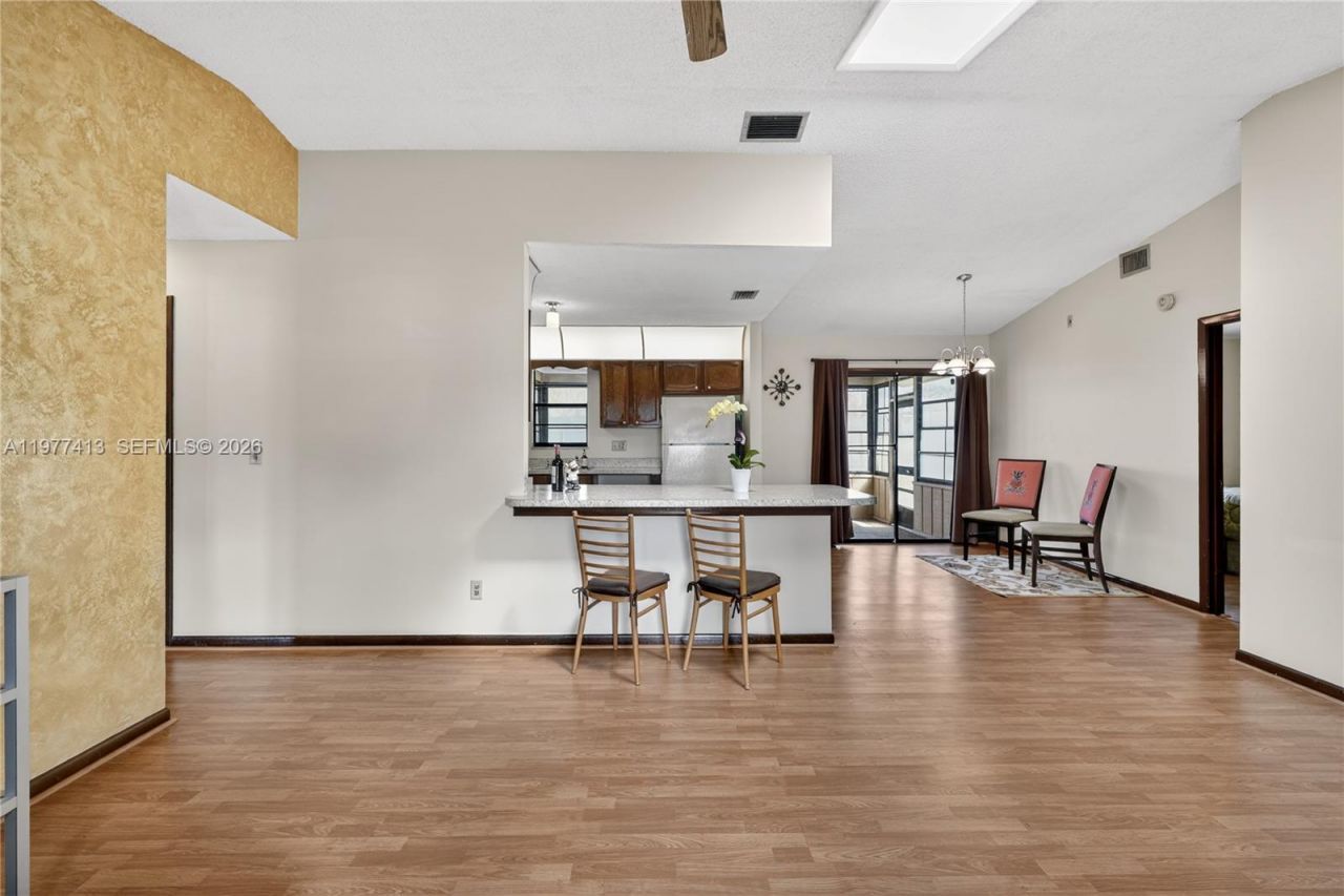 281 NE Greenbrier Ave, Port Saint Lucie, FL 34983 Photo