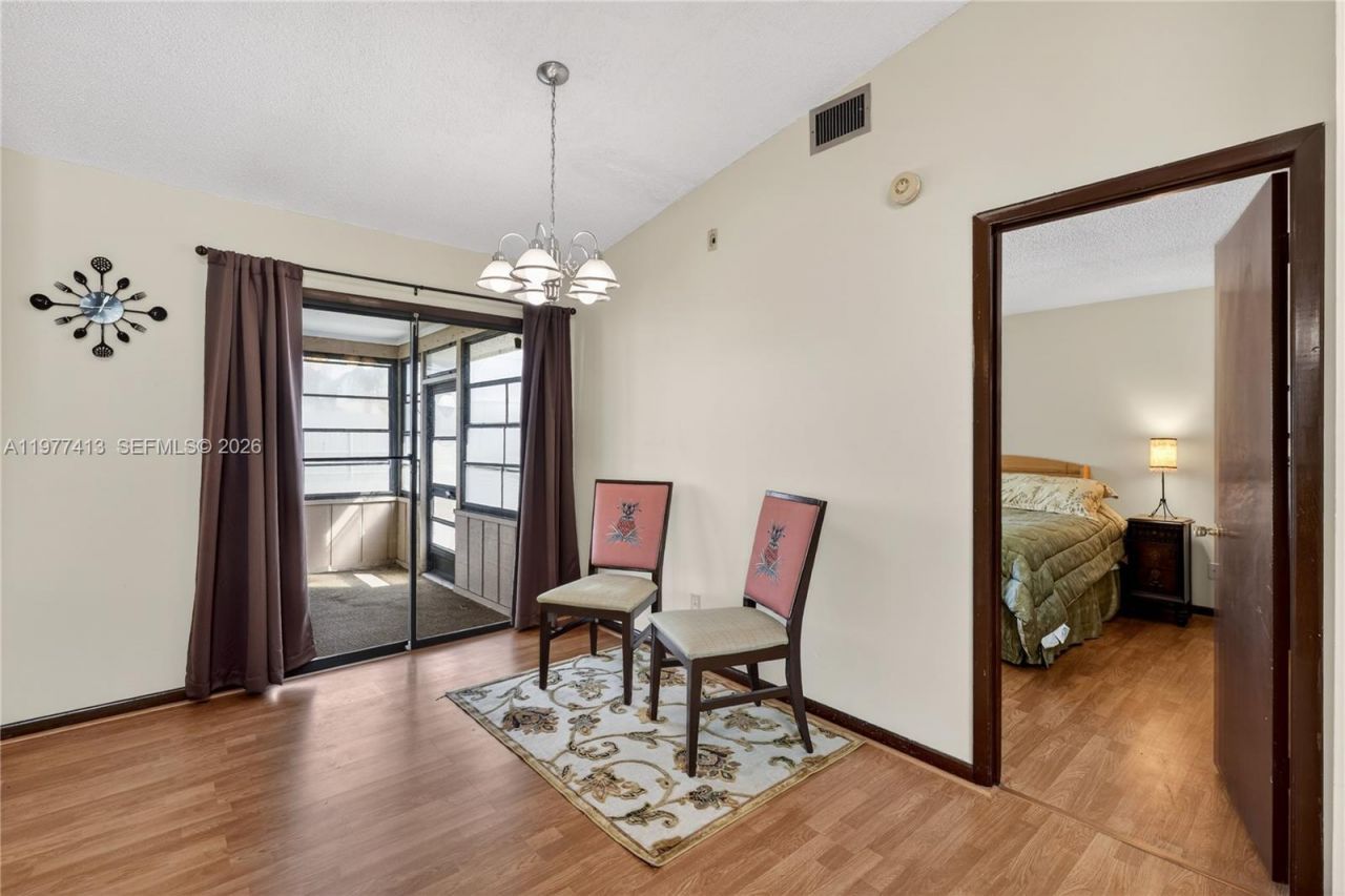 281 NE Greenbrier Ave, Port Saint Lucie, FL 34983 Photo