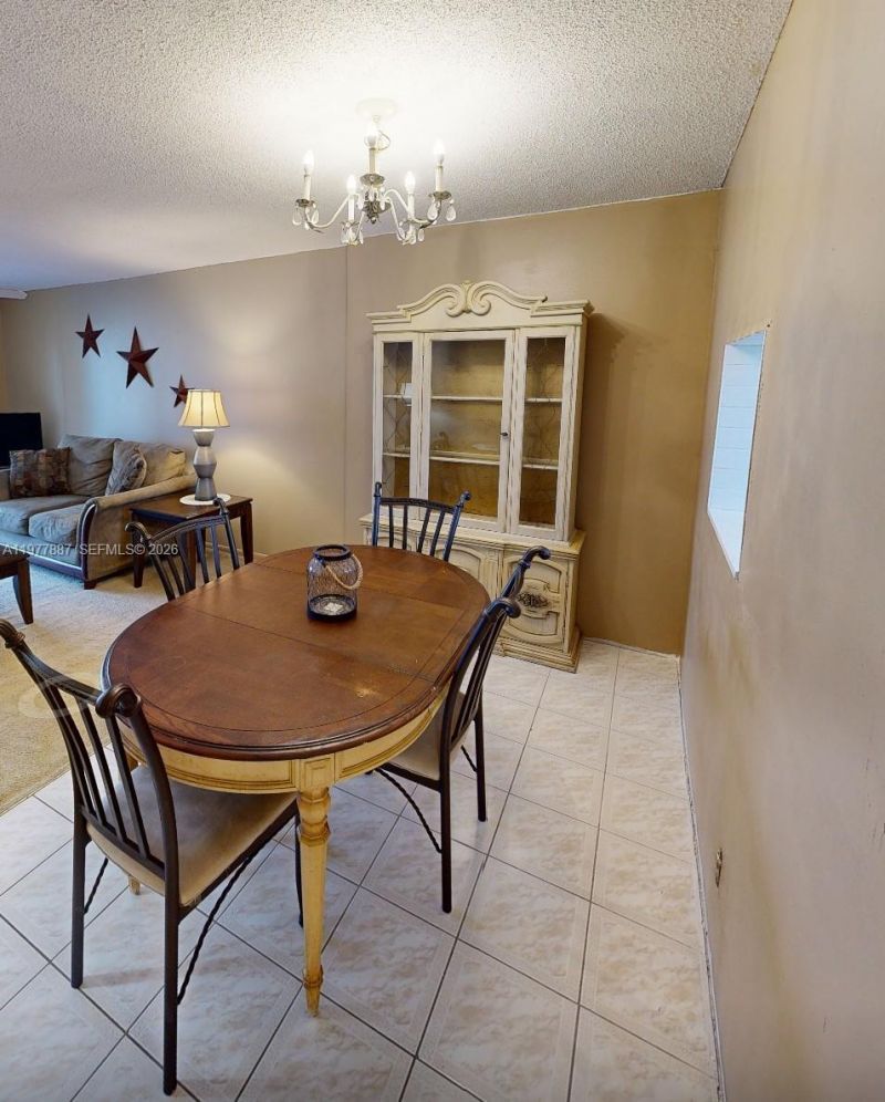 619 NE 14th Ave , Unit 303, Hallandale Beach, FL 33009 Photo