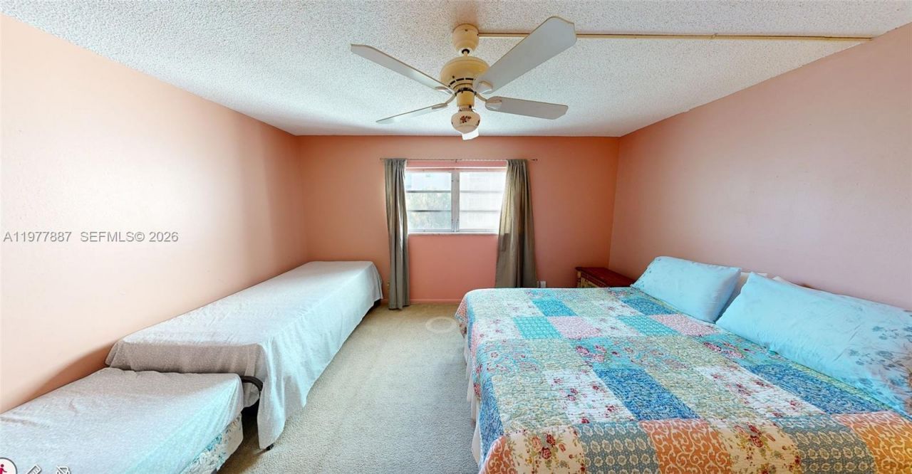 619 NE 14th Ave , Unit 303, Hallandale Beach, FL 33009 Photo