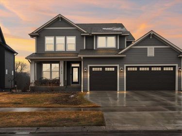 10125 Shadyview Lane N, Maple Grove, MN 55311