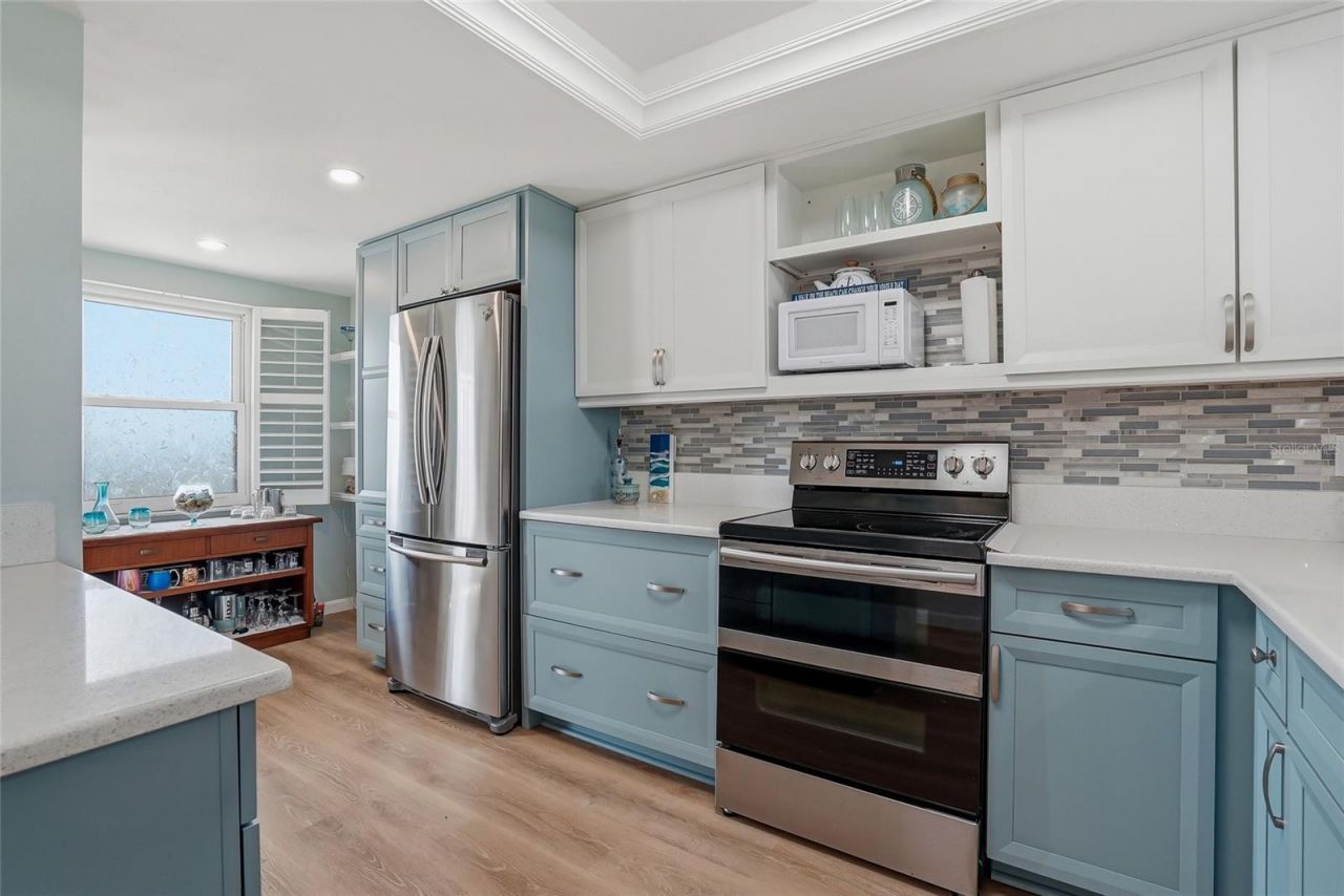 11901 Lagoon Lane , Unit 303, Treasure Island, FL 33706 Photo