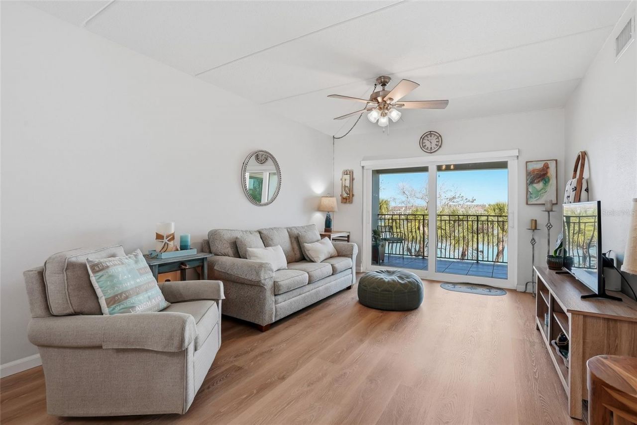 11901 Lagoon Lane , Unit 303, Treasure Island, FL 33706 Photo