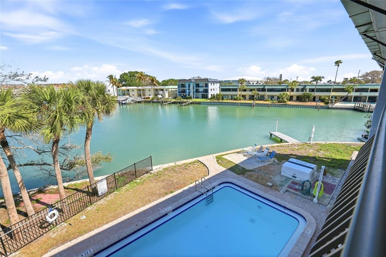 11901 Lagoon Lane , Unit 303, Treasure Island, FL 33706 Photo