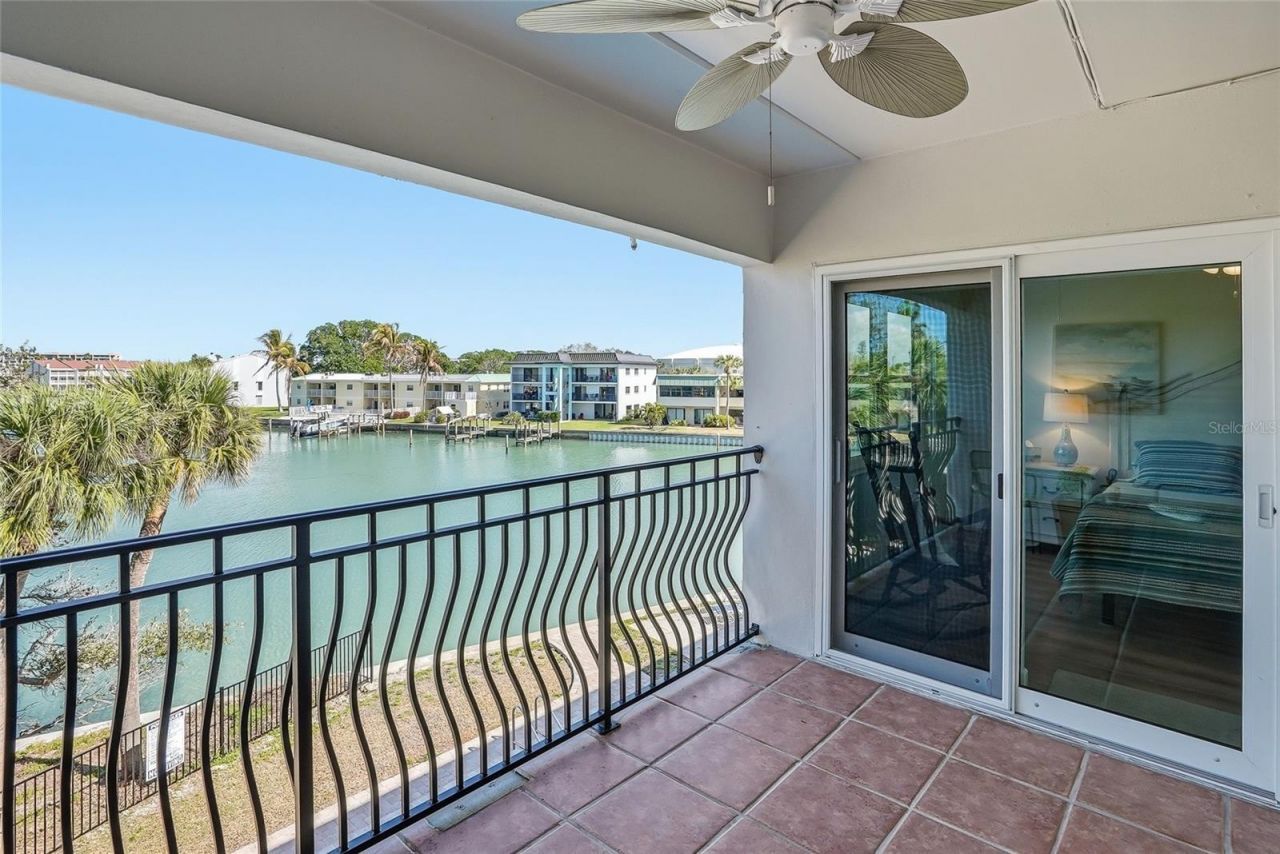 11901 Lagoon Lane , Unit 303, Treasure Island, FL 33706 Photo