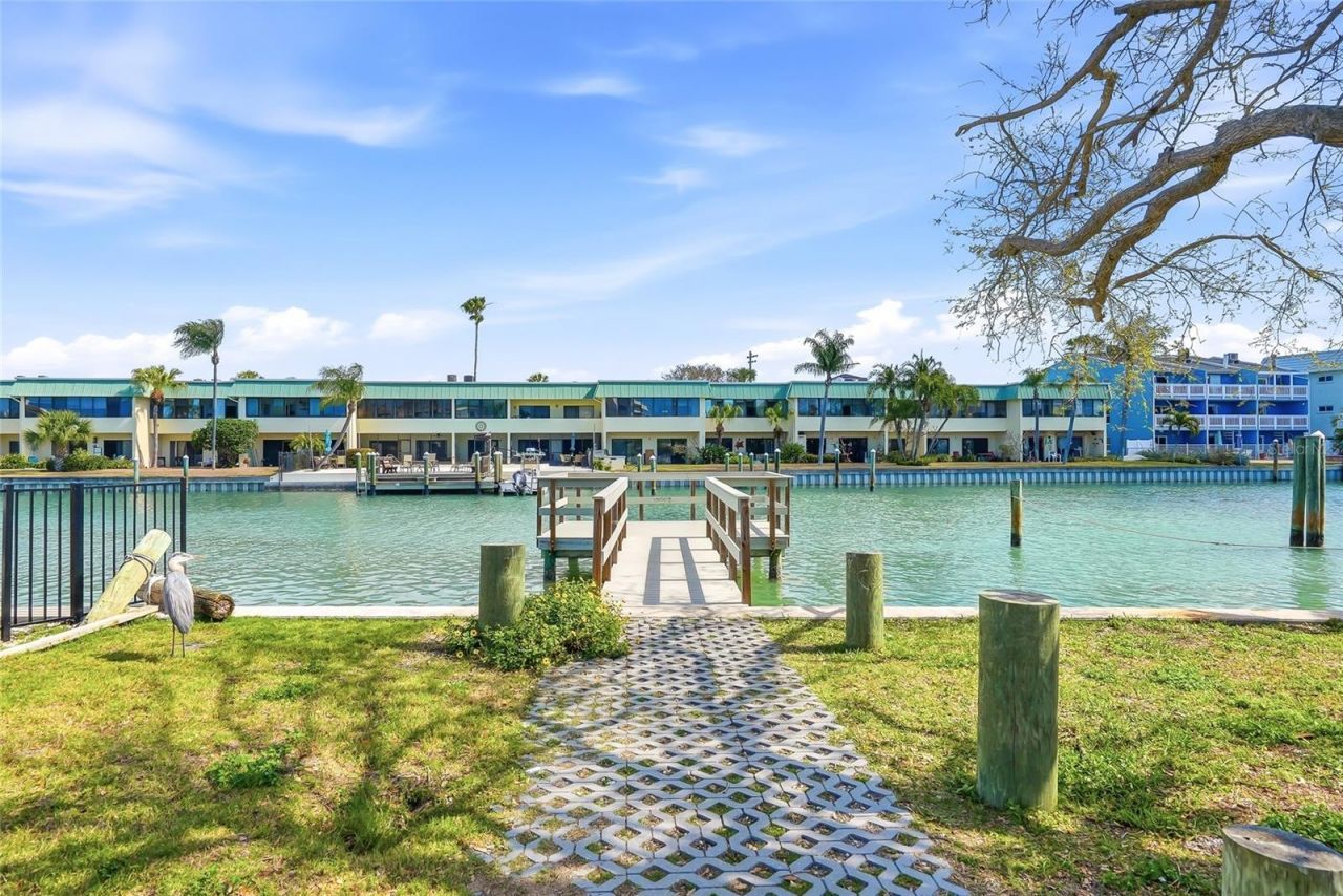 11901 Lagoon Lane , Unit 303, Treasure Island, FL 33706 Photo