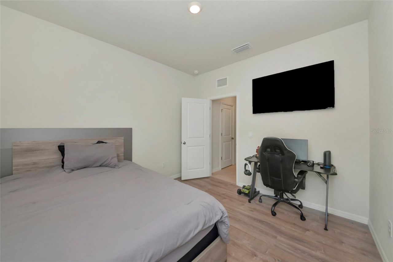 627 160th Street E, Bradenton, FL 34212 Photo