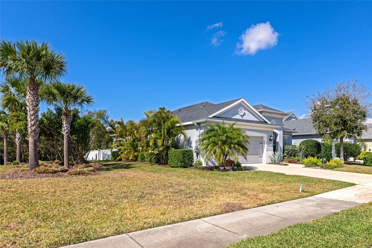 4207 Cottage Hill Avenue, Parrish, FL 34219 Photo