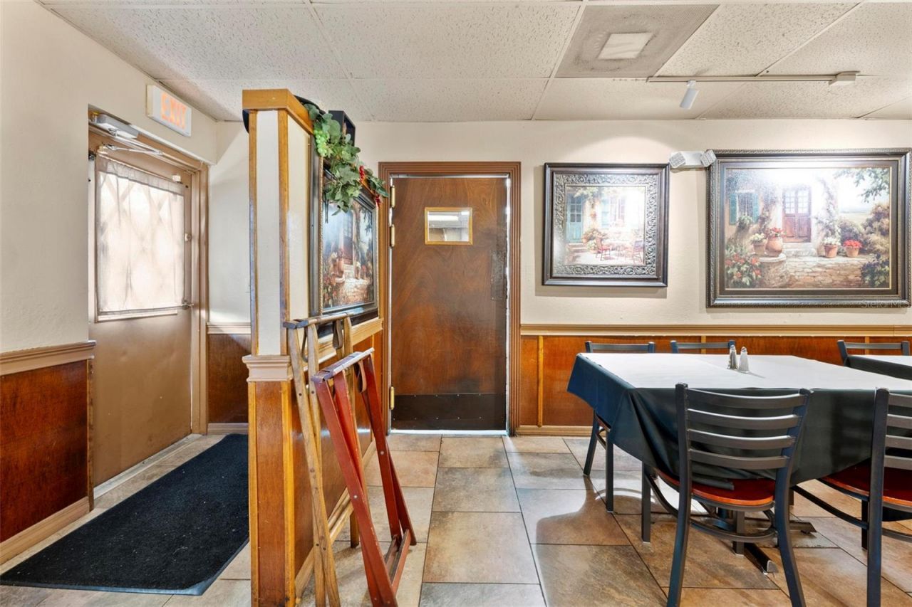 7390 Shoal Line Boulevard , Weeki Wachee, FL 34607 Photo