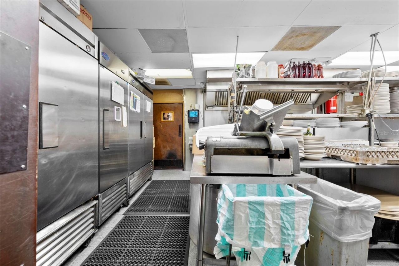 7390 Shoal Line Boulevard , Weeki Wachee, FL 34607 Photo