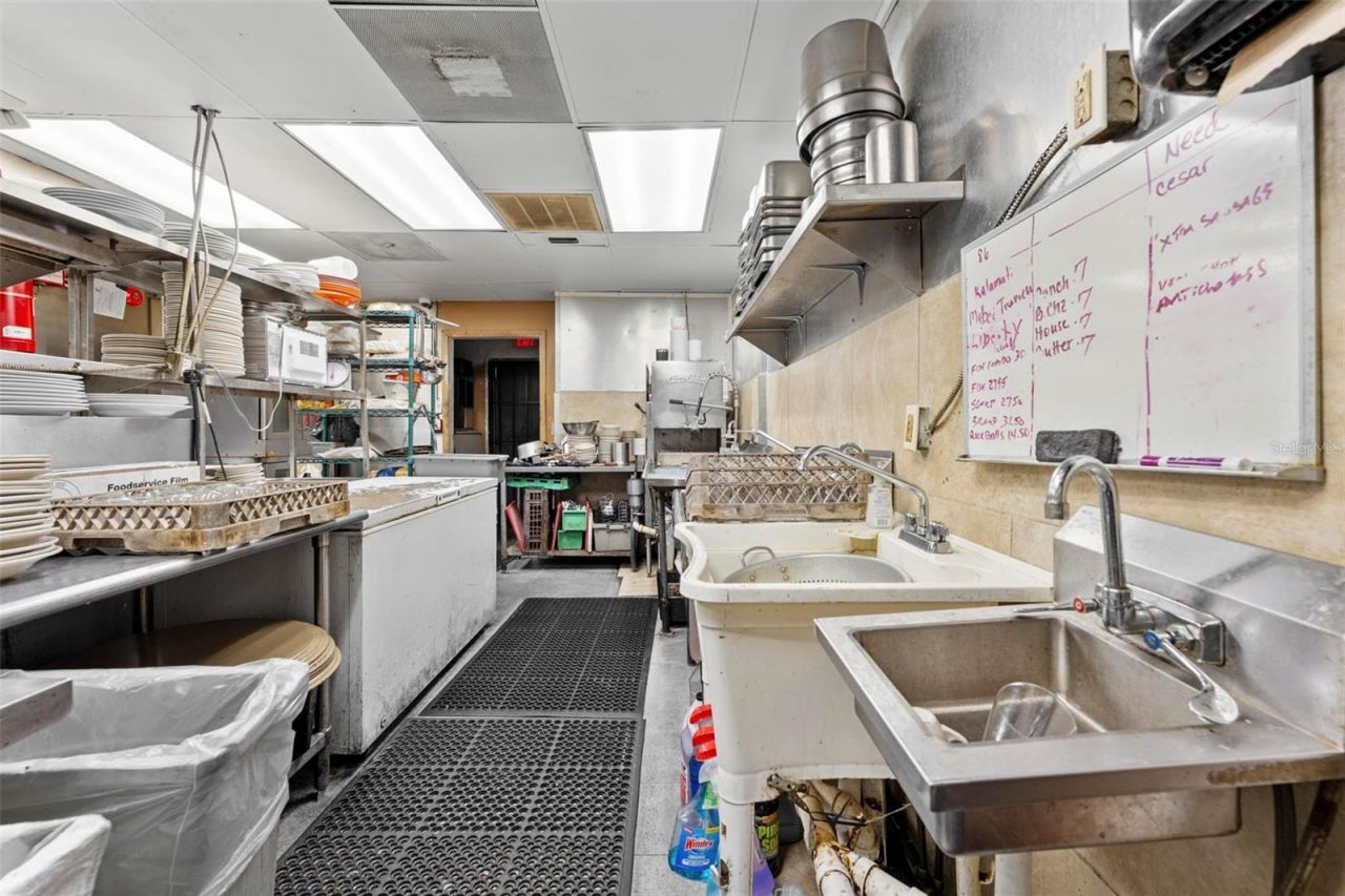 7390 Shoal Line Boulevard , Weeki Wachee, FL 34607 Photo