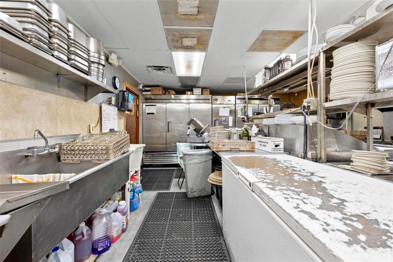 7390 Shoal Line Boulevard , Weeki Wachee, FL 34607 Photo