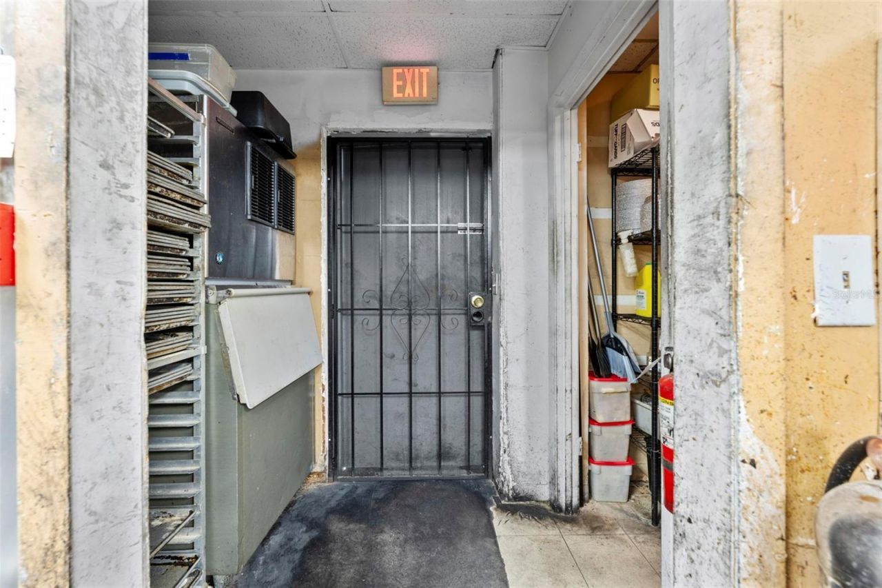 7390 Shoal Line Boulevard , Weeki Wachee, FL 34607 Photo