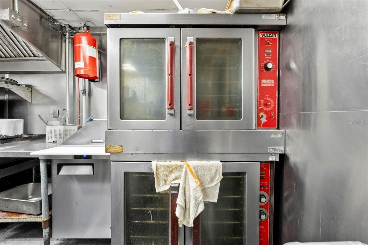 7390 Shoal Line Boulevard , Weeki Wachee, FL 34607 Photo