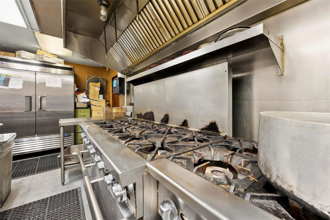 7390 Shoal Line Boulevard , Weeki Wachee, FL 34607 Photo