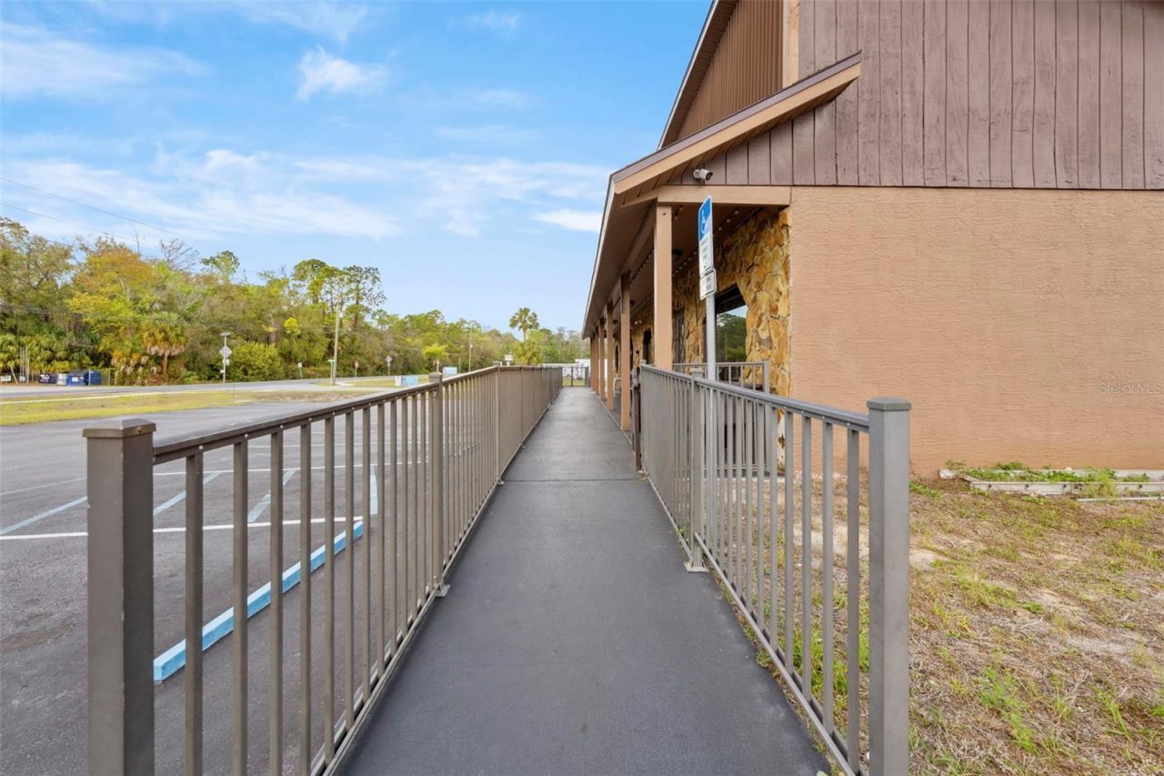 7390 Shoal Line Boulevard , Weeki Wachee, FL 34607 Photo