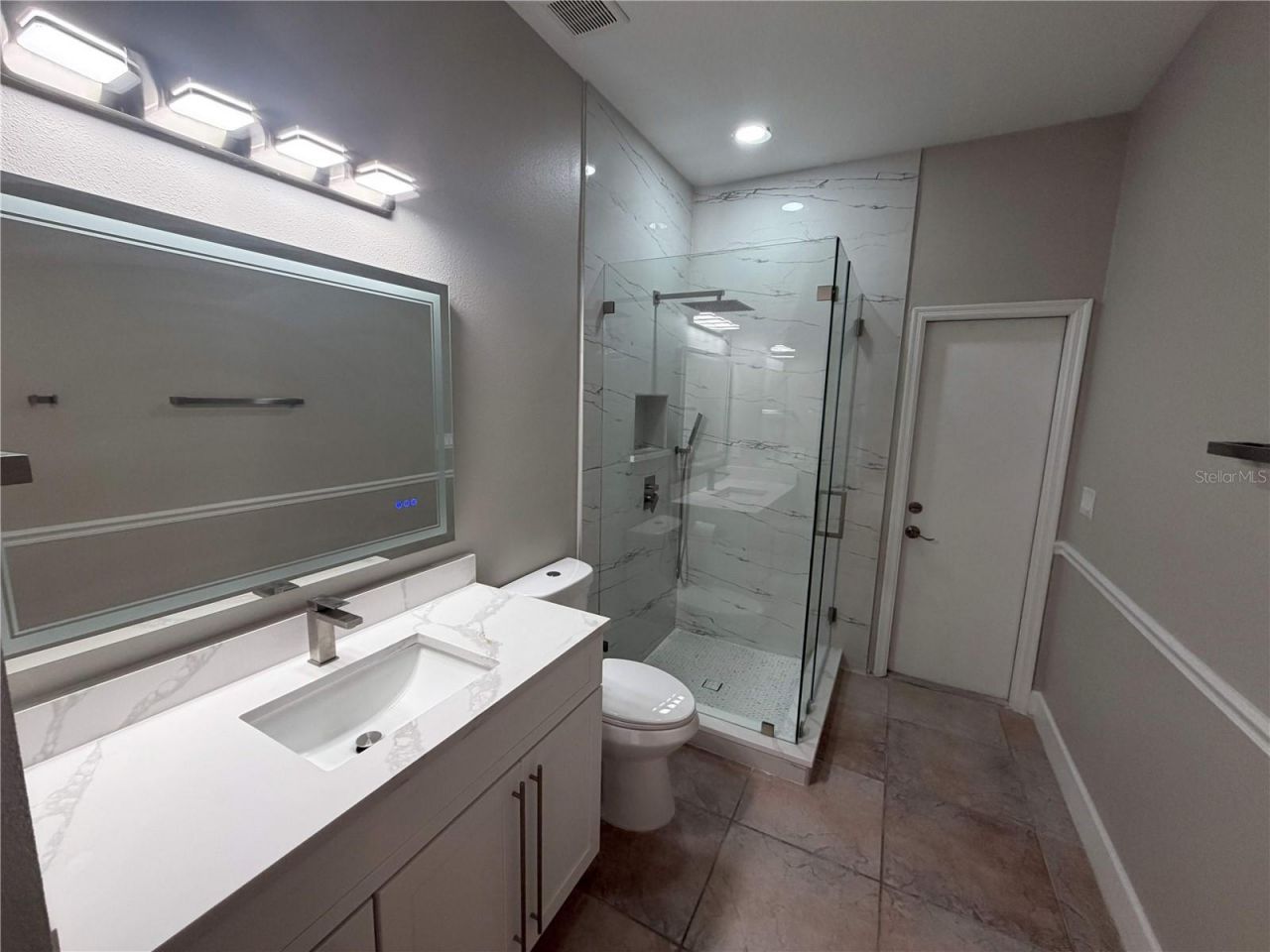 5290 Chiswick Circle , Belle Isle, FL 32812 Photo