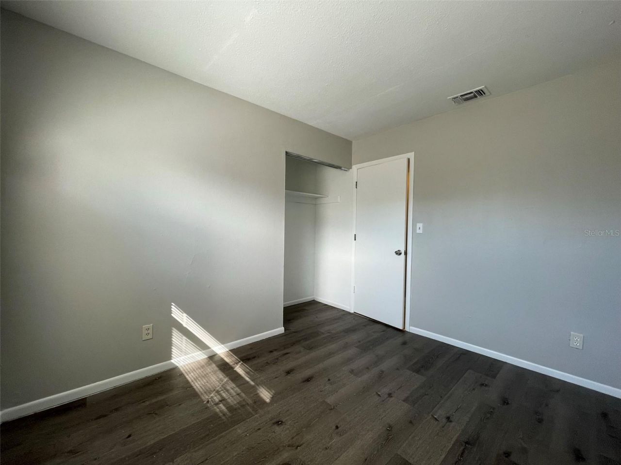 673 59th Street S, Saint Petersburg, FL 33707 Photo