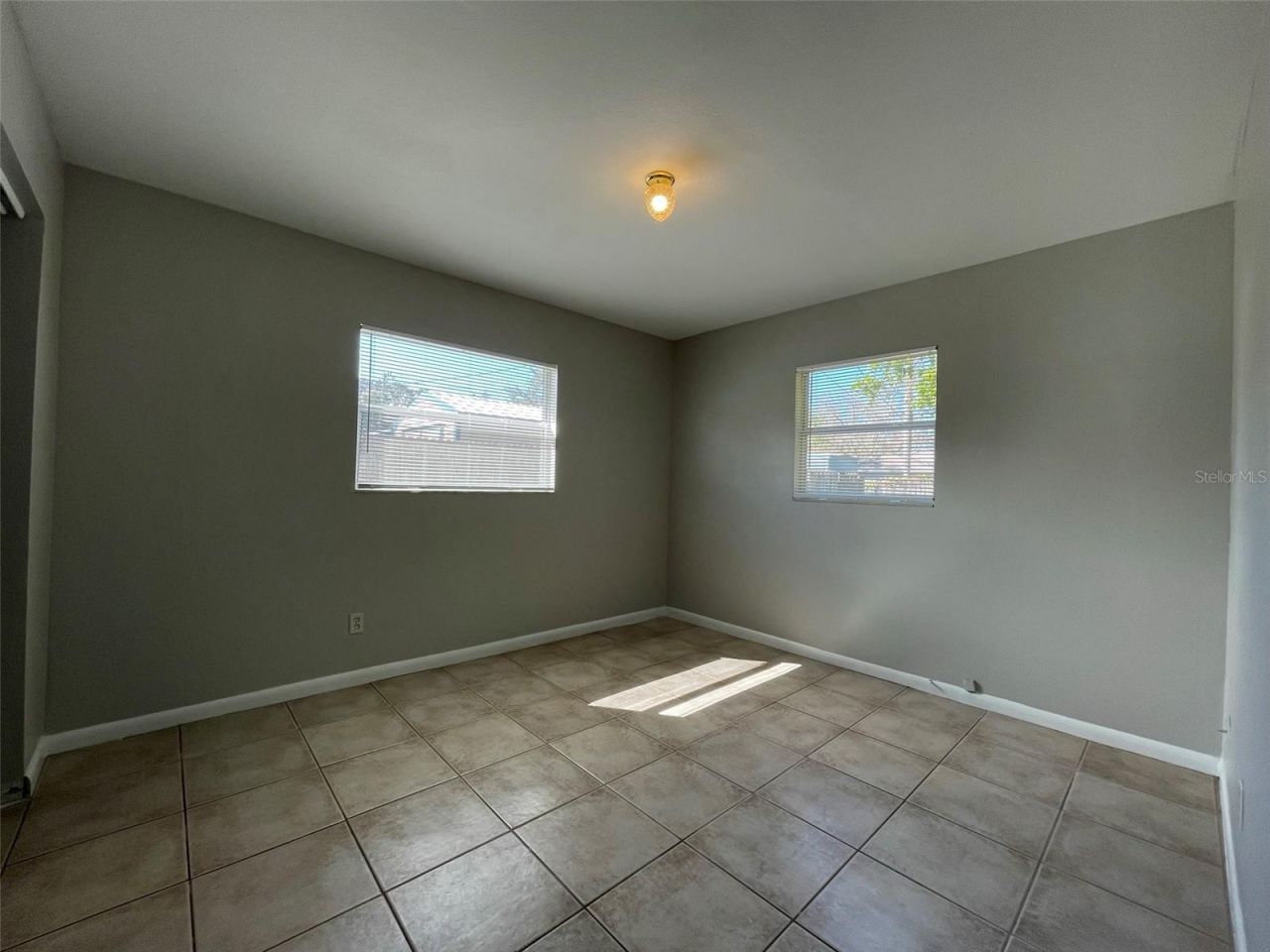 673 59th Street S, Saint Petersburg, FL 33707 Photo