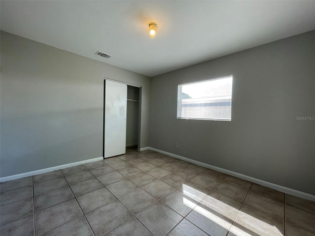 673 59th Street S, Saint Petersburg, FL 33707 Photo