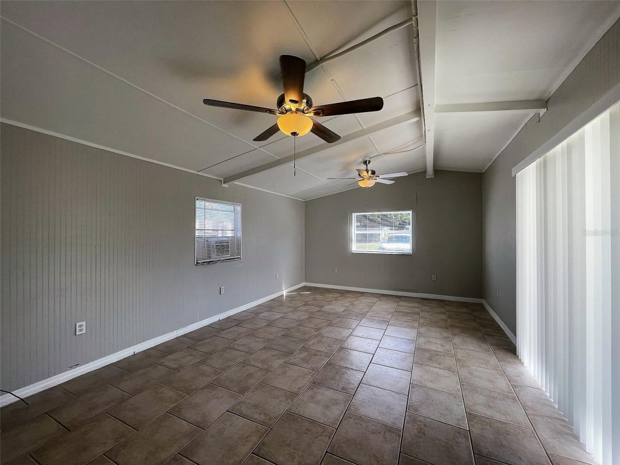 673 59th Street S, Saint Petersburg, FL 33707 Photo