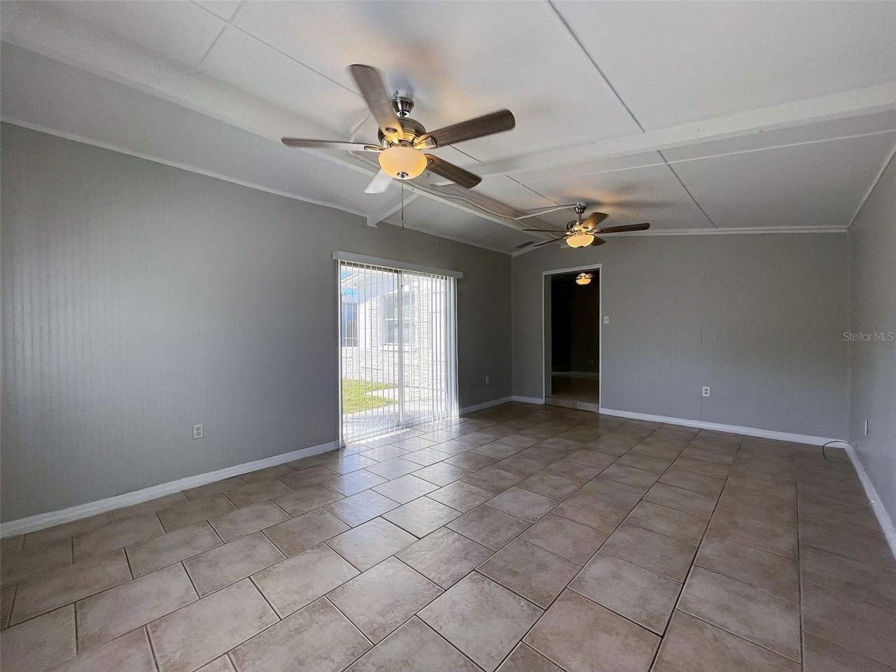 673 59th Street S, Saint Petersburg, FL 33707 Photo