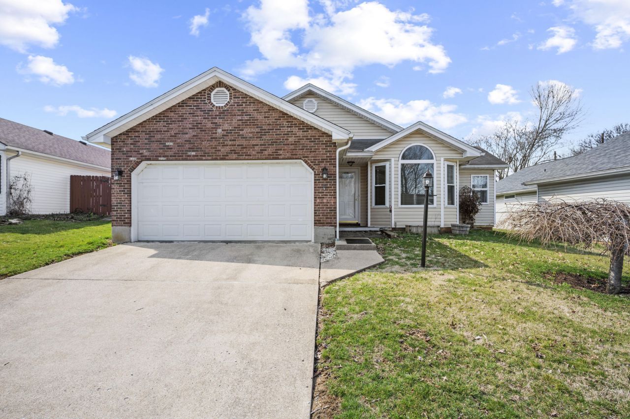 121 Plantation Drive, Lawrenceburg, KY 40342 Main Photo